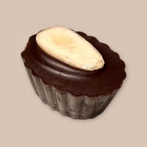 Michelangelo - Nougat Mandel (B)