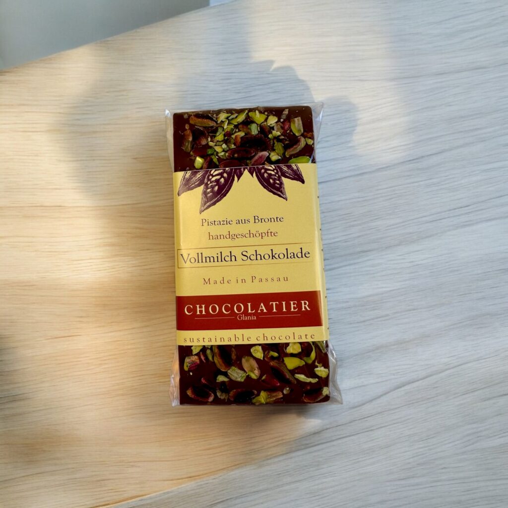 Tafelschokolade Milch Pistazie